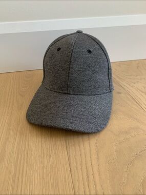 LULULEMON adjustable Baseball Cap